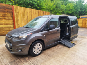 2018 Ford Grand Tourneo Connect Side Entry Passenger Up Front Auto Wheelchair Accessible Disabled Access Vehicle Wav in Grey — image 3
