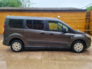 2018 Ford Grand Tourneo Connect Side Entry Passenger Up Front Auto Wheelchair Accessible Disabled Access Vehicle Wav in Grey — image 6