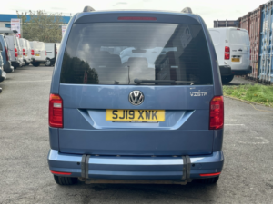 2019 Volkswagen Caddy Maxi 2.0 Tdi C20 Maxi in Blue — image 5