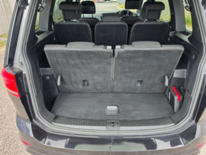 2021 Volkswagen Touran 1.5 Tsi Evo R-Line DSG Euro 6 (s/s) 5dr in Black — image 6