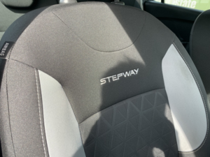 2014 Dacia Sandero Stepway 1.5 Stepway Laureate Dci 90 in White — image 5
