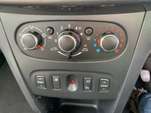 2014 Dacia Sandero Stepway 1.5 Stepway Laureate Dci 90 in White — image 6
