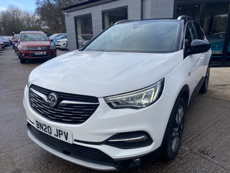2020 Vauxhall Grandland X 1.2 Turbo Sri Nav in White — image 1