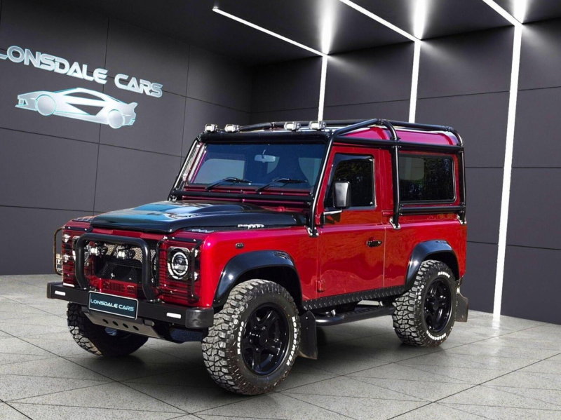 2015 Land Rover Defender 90 2.2 Tdci Hard Top SUV 4WD Swb Euro 5 3dr in Red — image 1