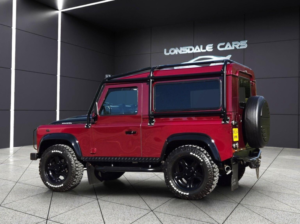 2015 Land Rover Defender 90 2.2 Tdci Hard Top SUV 4WD Swb Euro 5 3dr in Red — image 4