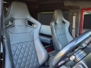 2015 Land Rover Defender 90 2.2 Tdci Hard Top SUV 4WD Swb Euro 5 3dr in Red — image 6