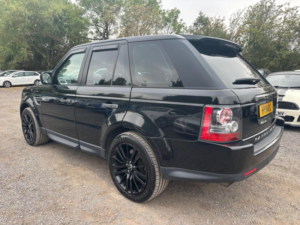 2011 Land Rover Range Rover Sport 3.0 Td V6 Hse Commandshift 4WD Euro 5 5dr in Black — image 4