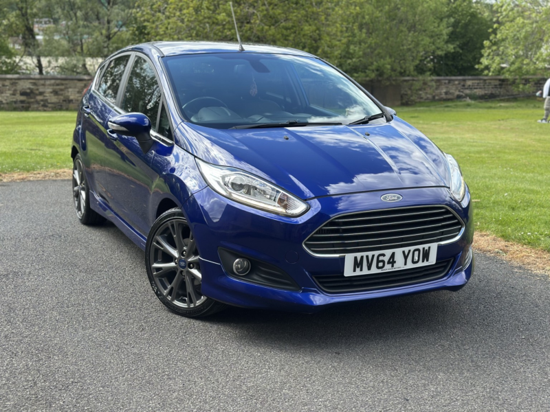 2014 Ford Fiesta 1.0 T Ecoboost Titanium X in Blue — image 1
