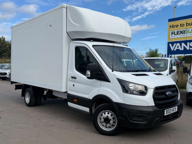2021 Ford Transit 2.0 350 Ecoblue Hd Leader Chassis Cab 2dr Diesel Manual Rwd L4 Euro 6 (s/s) (drw) (130 Ps) in White — image 1