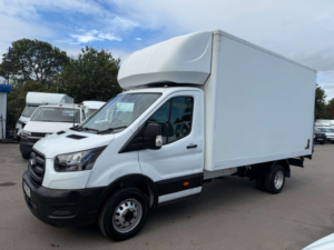 2021 Ford Transit 2.0 350 Ecoblue Hd Leader Chassis Cab 2dr Diesel Manual Rwd L4 Euro 6 (s/s) (drw) (130 Ps) in White — image 4