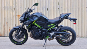 2022 Kawasaki Z900 900 Supernaked Euro 5 in Black — image 4