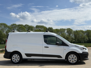2019 Ford Transit Connect 1.5 210 Ecoblue in White — image 2