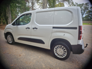 2022 Toyota Proace City 1.5 Bluehdi Active in White — image 3