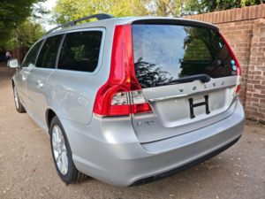 2013 Volvo V70 1.6 T4 Se Lux Estate 5dr Petrol Powershift Euro 5 (180 Ps) in Silver — image 5