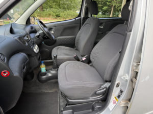 2013 Suzuki Swift Hatchback (2010 - 2017) in Black — image 3