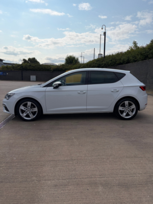 2019 SEAT Leon 1.5 Tsi Evo Fr Hatchback 5dr Petrol Manual Euro 6 (s/s) (150 Ps) in White — image 2