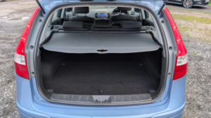 2011 Hyundai I30 1.6 Crdi Comfort in Blue — image 2