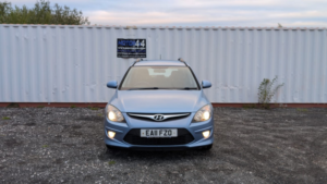 2011 Hyundai I30 1.6 Crdi Comfort in Blue — image 3