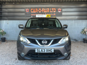 2014 Nissan Qashqai 1.5 Dci Tekna in Grey — image 2