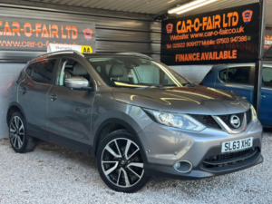 2014 Nissan Qashqai 1.5 Dci Tekna in Grey — image 3