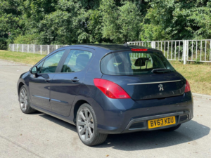 2013 Peugeot 308 1.6 E-Hdi Active Egc Euro 5 (s/s) 5dr in Blue — image 3