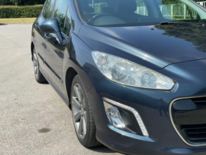 2013 Peugeot 308 1.6 E-Hdi Active Egc Euro 5 (s/s) 5dr in Blue — image 5