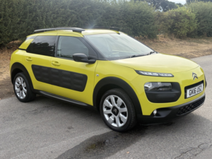 2016 Citroen C4 Cactus 1.2 Puretech Flair in Yellow — image 4