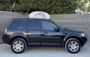 2013 Land Rover Freelander 2 2.2 Td4 Black And White in Black — image 3