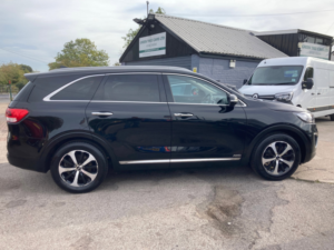 2016 Kia Sorento 2.2 Crdi Kx-3 SUV 5dr Diesel Auto AWD Euro 6 (197 Bhp) in Black — image 5