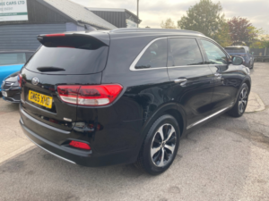 2016 Kia Sorento 2.2 Crdi Kx-3 SUV 5dr Diesel Auto AWD Euro 6 (197 Bhp) in Black — image 6