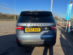 2018 Land Rover Discovery 2.0 Sd4 Hse Auto 4WD Euro 6 (s/s) 5dr in Blue — image 4