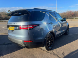 2018 Land Rover Discovery 2.0 Sd4 Hse Auto 4WD Euro 6 (s/s) 5dr in Blue — image 5