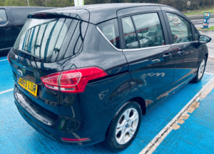 2015 Ford B-Max 1.6 Zetec MPV 5dr Petrol Powershift Euro 5 (105 Ps) in Black — image 3