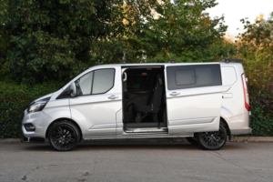 2021 Ford Transit Custom 2.0 320 Ecoblue Limited Crew Van L2 H1 Euro 6 (s/s) 5dr (6 Seat) in Silver — image 6