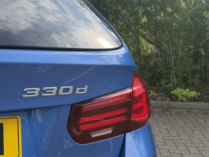 2018 BMW 3 Series 3.0 330d Xdrive M Sport Shadow Edition in Blue — image 6