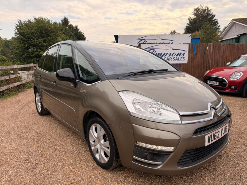 2012 Citroen C4 Picasso 1.6 Hdi Platinum Euro 5 5dr in Brown — image 1