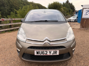 2012 Citroen C4 Picasso 1.6 Hdi Platinum Euro 5 5dr in Brown — image 3