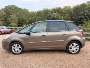 2012 Citroen C4 Picasso 1.6 Hdi Platinum Euro 5 5dr in Brown — image 6