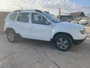 2015 Dacia Duster 1.5 Dci Laureate Euro 5 5dr in White — image 3