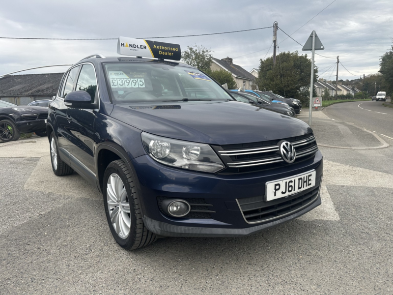 2011 Volkswagen Tiguan 2.0 Tdi Bluemotion Tech Sport in Blue — image 1