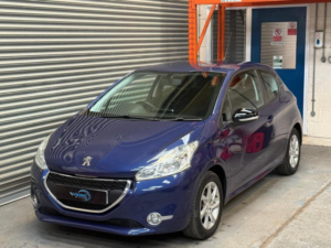 2014 Peugeot 208 1.2 Vti Active Euro 5 3dr in Blue — image 5