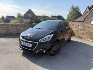 2019 Peugeot 208 1.2 Puretech Tech Edition Euro 6 (s/s) 5dr in Black — image 3