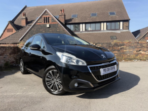 2019 Peugeot 208 1.2 Puretech Tech Edition Euro 6 (s/s) 5dr in Black — image 5