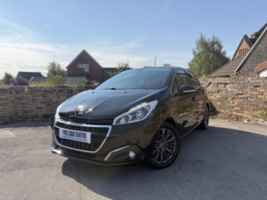 2019 Peugeot 208 1.2 Puretech Tech Edition Euro 6 (s/s) 5dr in Black — image 6