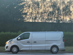 2016 Vauxhall Vivaro 1.6 Cdti 2900 Biturbo Ecoflex Sportive L2 H1 Euro 5 (s/s) 5dr in Silver — image 4