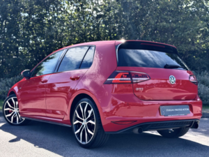 2016 Volkswagen Golf 2.0 Tsi Bluemotion Tech Gti Performance Nav/leather in Red — image 6