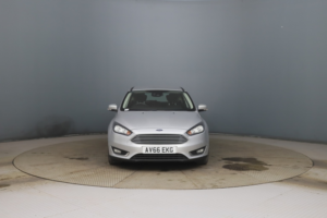 2016 Ford Focus 1.0 T Ecoboost Titanium in Silver — image 2