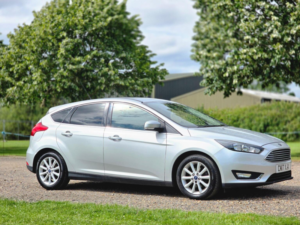2017 Ford Focus 1.0t Ecoboost Titanium Auto Euro 6 (s/s) 5dr in Silver — image 2