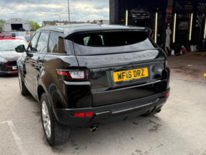 2016 Land Rover Range Rover Evoque 2.0 Ed4 Se Tech Fwd Euro 6 (s/s) 5dr in Black — image 2