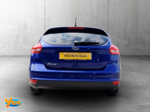 2017 Ford Focus 1.5 Tdci Zetec Edition Hatchback 5dr Diesel Manual Euro 6 (s/s) (120 Ps) in Blue — image 6
